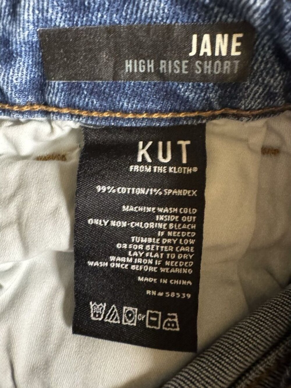 KUT Jane High Rise Denim Shorts Distressed Raw Hem Size 8 Blue - Picture 4 of 4